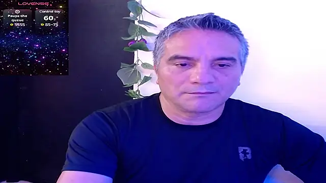 Snapshot of golden_punisher chatting on January 2025 06:54:01 AM golden punisher online show from January 2025 06:54:01 AM