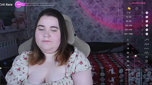 Estelle Hicks online show from December 2025 06:45:01 PM