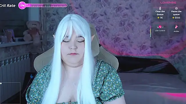 Estelle Hicks online show from March 2026 06:40:01 PM