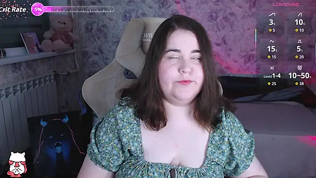 Estelle Hicks online show from May 2026 07:04:01 PM