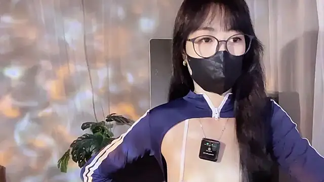  minji bae online show from October 2025 05:41:02 PM