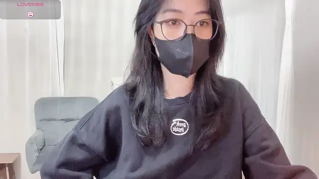  minji bae online show from October 2025 06:25:02 PM