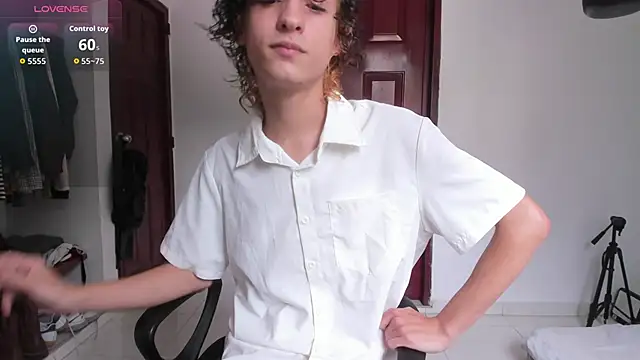 Danni boy online show from December 2025 08:03:02 PM