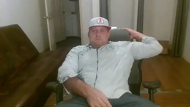 Snapshot of poundyouout69 chatting on December 2025 01:02:02 AM poundyouout69 online show from December 2025 01:02:02 AM