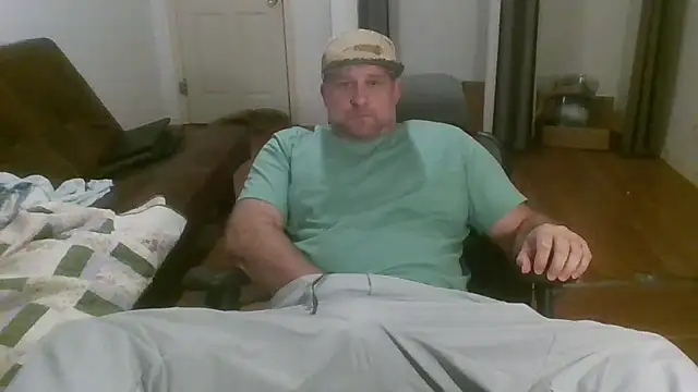 Snapshot of poundyouout69 chatting on February 2026 12:05:02 AM poundyouout69 online show from February 2026 12:05:02 AM