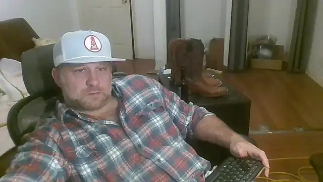 Snapshot of poundyouout69 chatting on February 2026 01:13:02 AM poundyouout69 online show from February 2026 01:13:02 AM