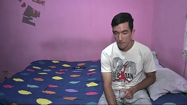 Sweetiefoxxx online show from April 2026 01:42:02 PM