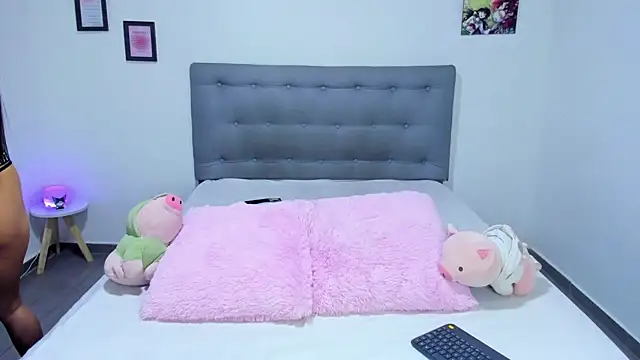 Agataowens online show from February 2025 01:49:02 AM