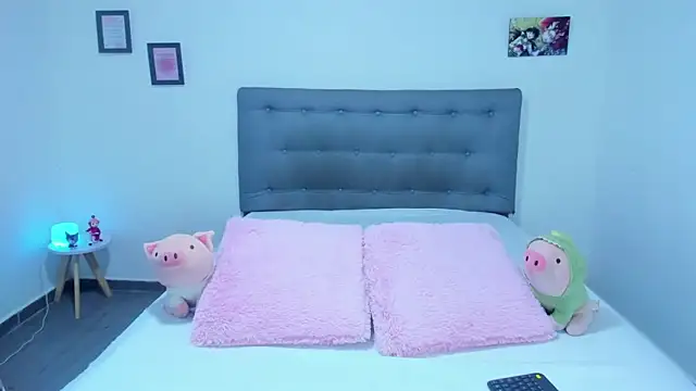 Agataowens online show from September 2025 01:31:02 AM