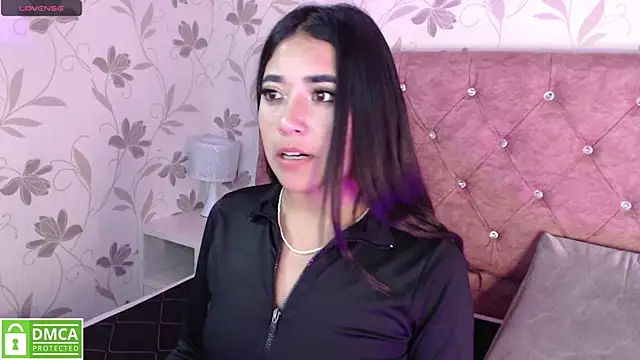 Susy thomson online show from December 2024 08:51:01 PM