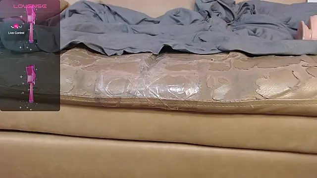 Susy thomson online show from January 2025 01:37:02 AM