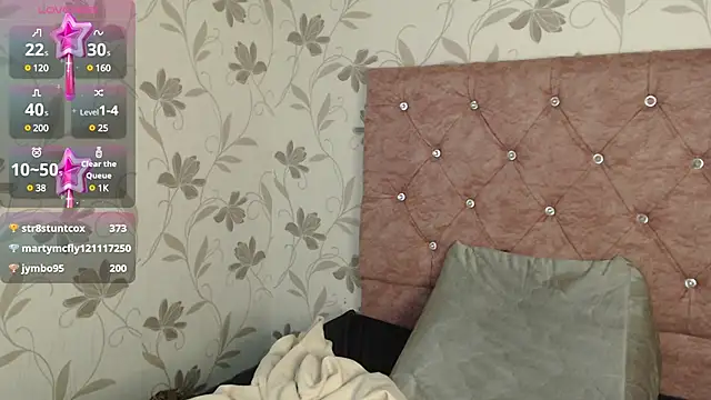 Susy thomson online show from March 2025 04:54:02 AM