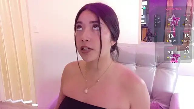 Susy thomson online show from October 2025 04:47:02 PM