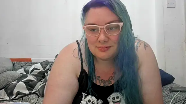 Bustycurves online show from August 2026 10:12:01 PM