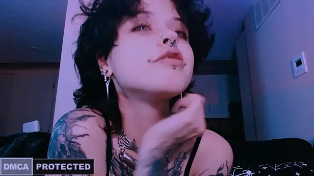 NaughtyLittleFox online show from February 2026 04:45:01 AM