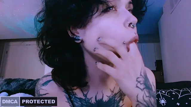 NaughtyLittleFox online show from April 2026 08:06:01 AM