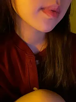 Snapshot of minmin2kk5 chatting on February 2026 04:08:01 PM minmin2kk5 online show from February 2026 04:08:01 PM