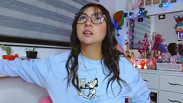 Littlerouse  online show from January 2025 05:18:02 AM