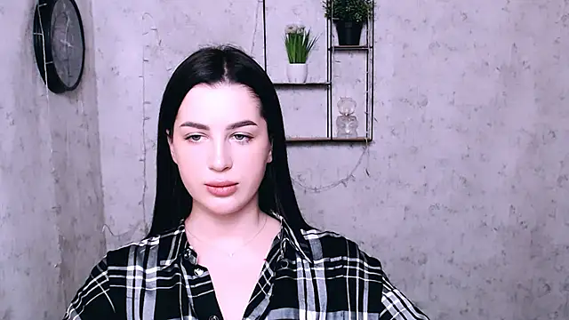 LiamaX  online show from January 2025 05:42:02 AM