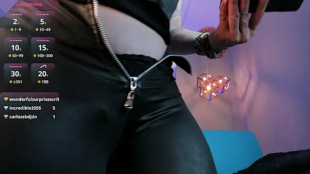 violet scott online show from January 2025 12:15:01 PM