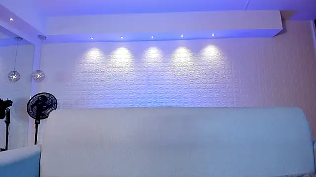 violet scott online show from January 2025 01:59:02 PM