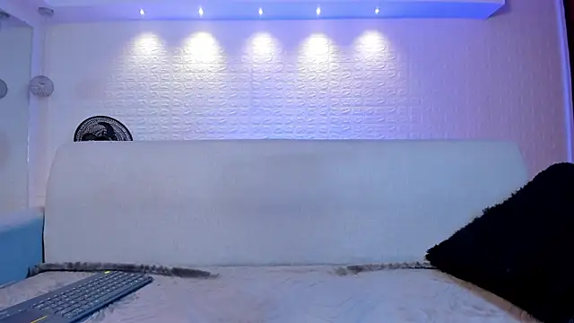 violet scott online show from February 2025 04:56:02 PM