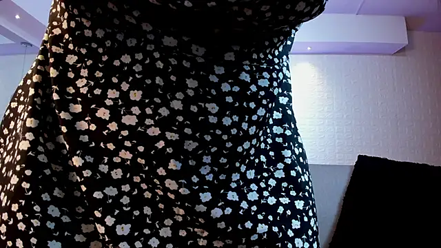 violet scott online show from September 2025 11:11:01 AM