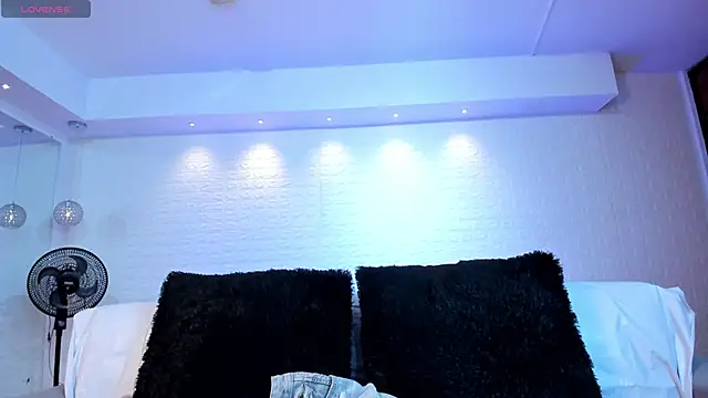 violet scott online show from September 2025 10:51:02 AM