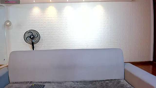 violet scott online show from January 2026 10:51:02 AM