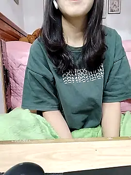 cream1299 online show from November 2025 01:49:01 AM