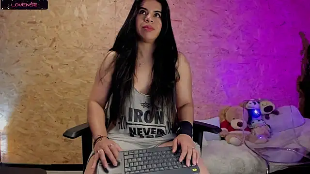 Biancastrongg online show from March 2025 02:27:02 AM