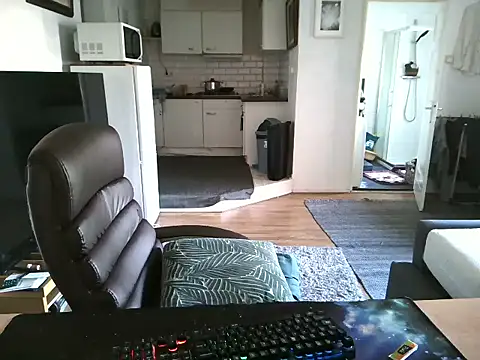 mihaimichael online show from September 2025 01:11:02 PM