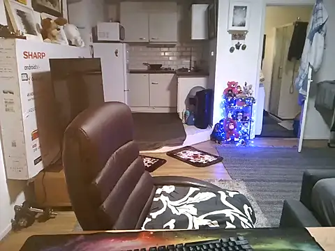 mihaimichael online show from October 2025 12:02:01 AM