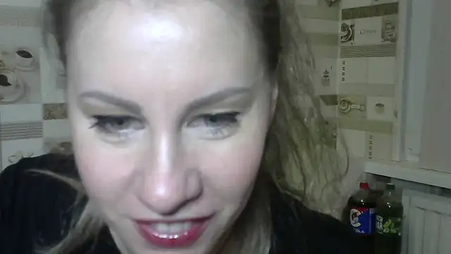 Snapshot of TherestlessKitty chatting on December 2024 09:21:02 AM TherestlessKitty online show from December 2024 09:21:02 AM