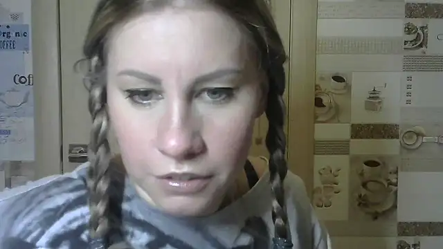 Snapshot of TherestlessKitty chatting on December 2024 06:11:02 AM TherestlessKitty online show from December 2024 06:11:02 AM