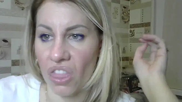 Snapshot of TherestlessKitty chatting on December 2024 11:13:01 AM TherestlessKitty online show from December 2024 11:13:01 AM