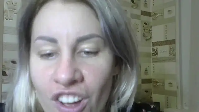 Snapshot of TherestlessKitty chatting on December 2024 09:05:02 AM TherestlessKitty online show from December 2024 09:05:02 AM