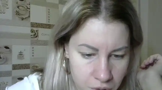 Snapshot of TherestlessKitty chatting on January 2025 07:00:02 AM TherestlessKitty online show from January 2025 07:00:02 AM