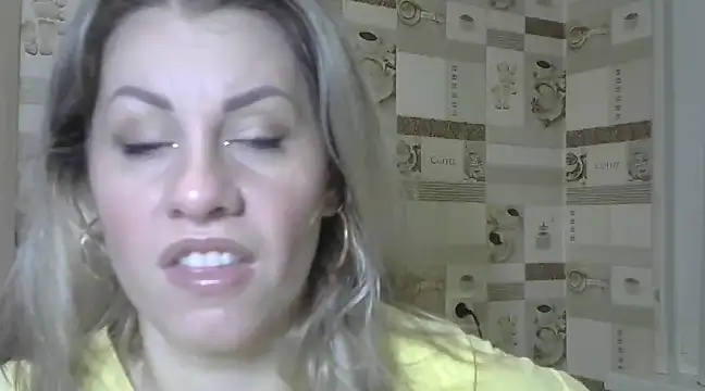 Snapshot of TherestlessKitty chatting on January 2025 07:06:01 AM TherestlessKitty online show from January 2025 07:06:01 AM