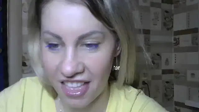 Snapshot of TherestlessKitty chatting on March 2025 11:05:01 AM TherestlessKitty online show from March 2025 11:05:01 AM