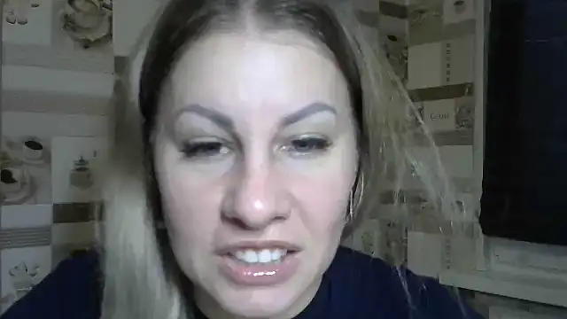 Snapshot of TherestlessKitty chatting on September 2025 06:02:02 AM TherestlessKitty online show from September 2025 06:02:02 AM