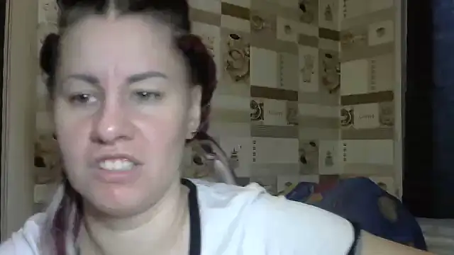 Snapshot of TherestlessKitty chatting on October 2025 06:05:02 AM TherestlessKitty online show from October 2025 06:05:02 AM