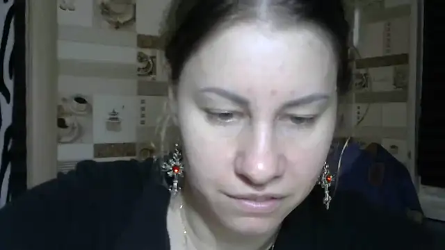 Snapshot of TherestlessKitty chatting on November 2025 10:21:01 PM TherestlessKitty online show from November 2025 10:21:01 PM