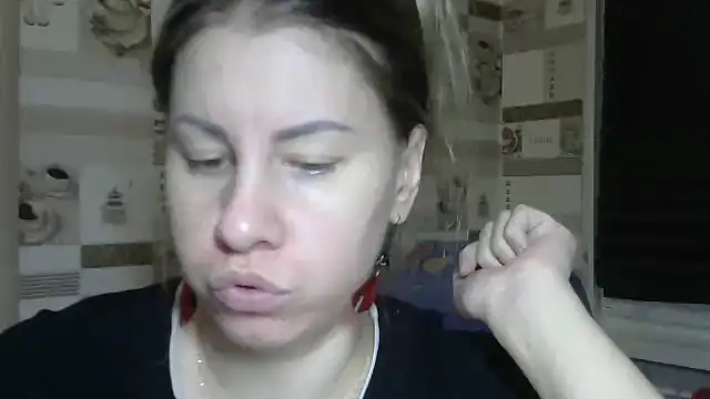 Snapshot of TherestlessKitty chatting on November 2025 10:12:01 PM TherestlessKitty online show from November 2025 10:12:01 PM