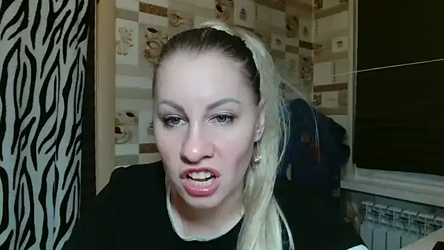 TherestlessKitty online show from February 2026 10:18:01 PM