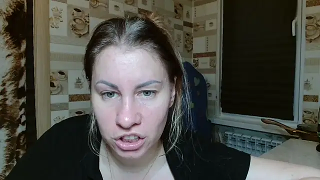 Snapshot of TherestlessKitty chatting on May 2026 10:17:02 PM TherestlessKitty online show from May 2026 10:17:02 PM