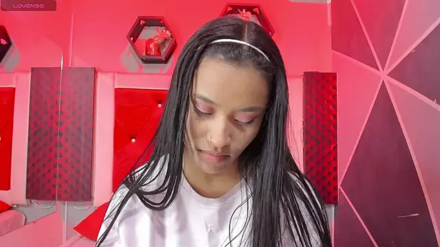 Karoll014 online show from September 2025 01:56:01 PM