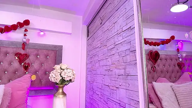 Tayzon Foxxx online show from February 2026 12:49:01 PM