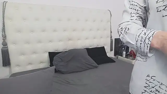 AlinaOnly online show from February 2025 11:20:01 AM