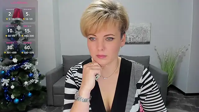 Julia Wilsone online show from December 2024 07:06:02 AM